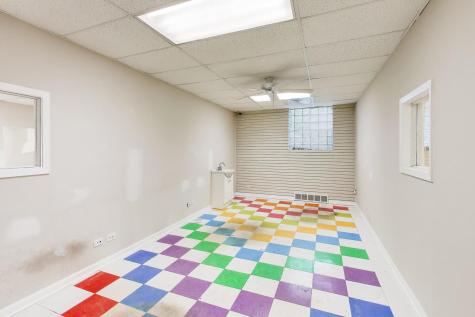 5510 West Montrose Avenue Chicago IL 60641