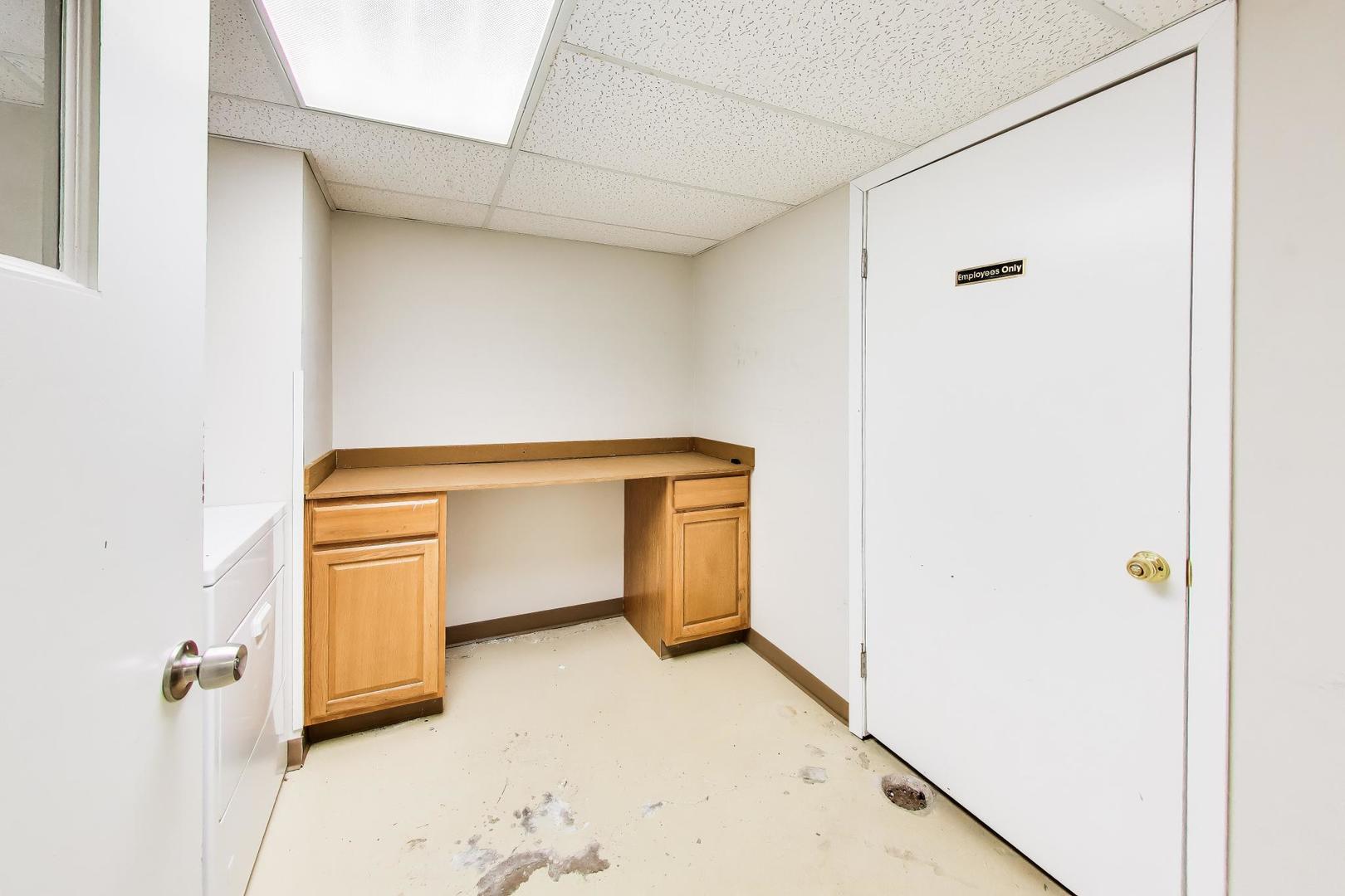 5510 West Montrose Avenue Chicago IL 60641
