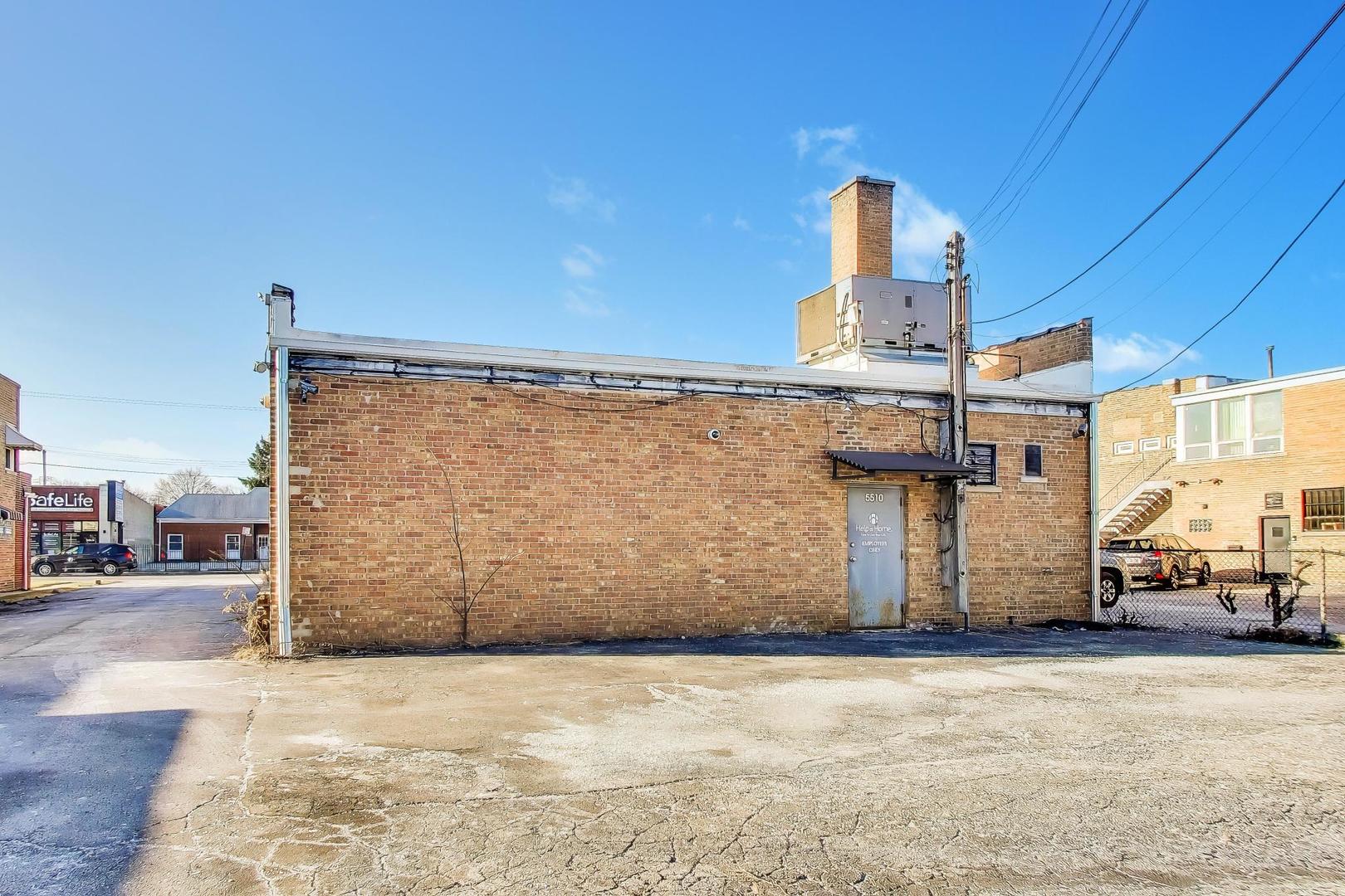 5510 West Montrose Avenue Chicago IL 60641