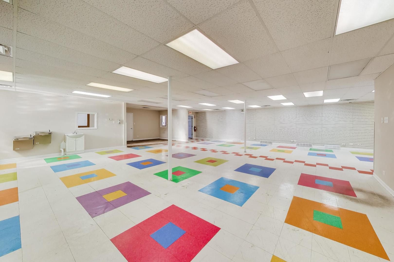5510 West Montrose Avenue Chicago IL 60641