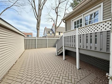 28 South 5th Street Geneva IL 60134