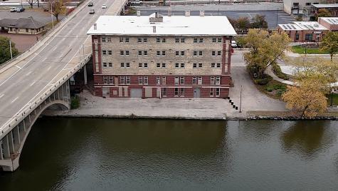 220 North Water Street Rockford IL 61107