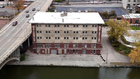 220 North Water Street Rockford IL 61107
