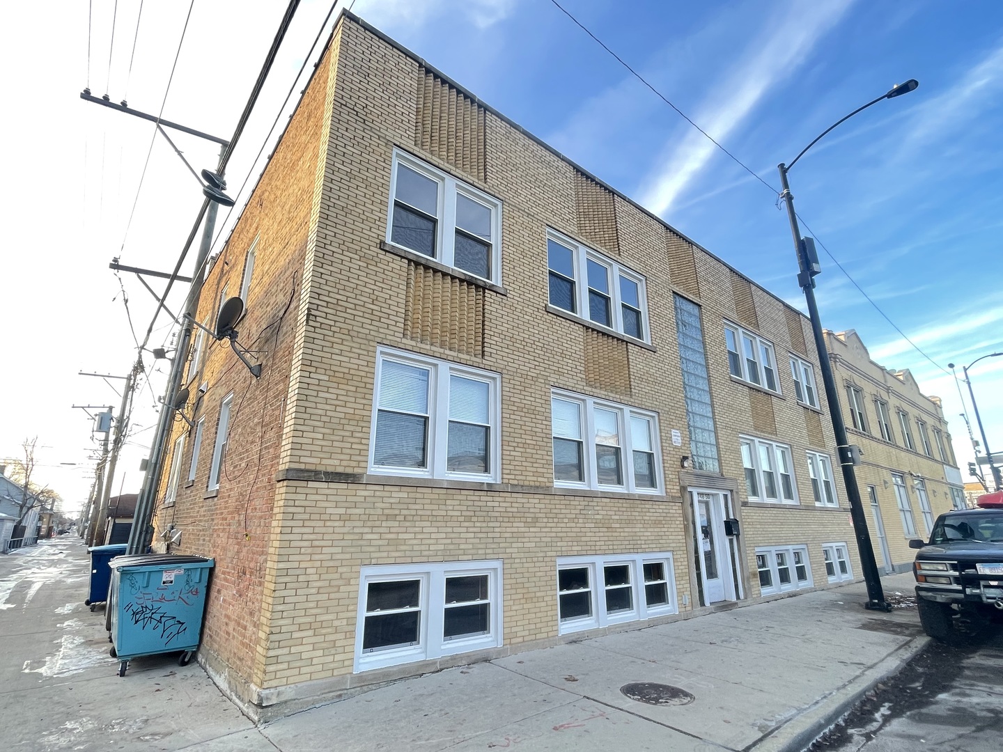 2748 North Austin Avenue Chicago IL 60639