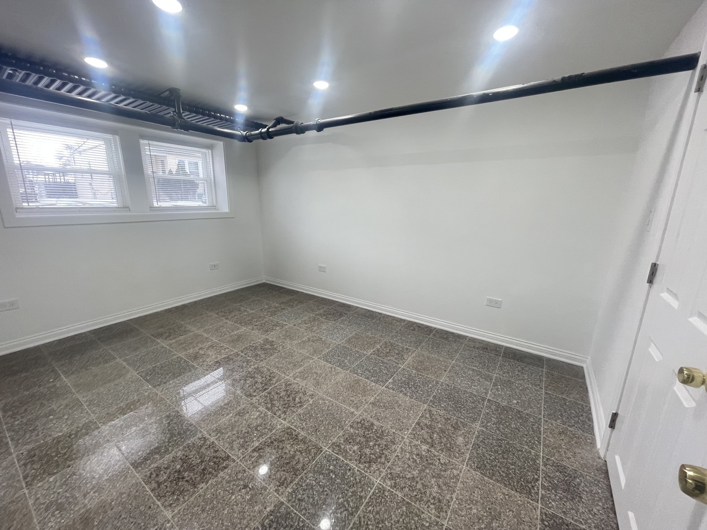 2748 North Austin Avenue Chicago IL 60639