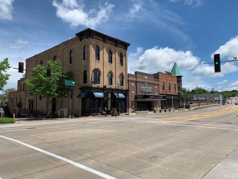 98 West Main Street West Dundee IL 60118