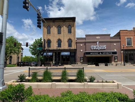 98 West Main Street West Dundee IL 60118
