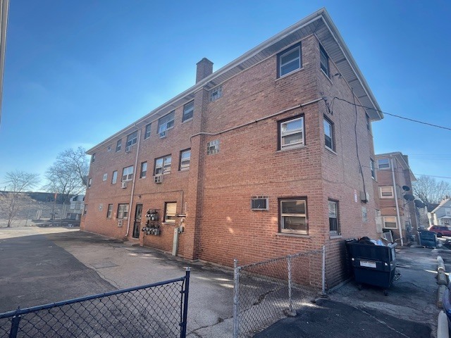 12934 Page Court Blue Island IL 60406