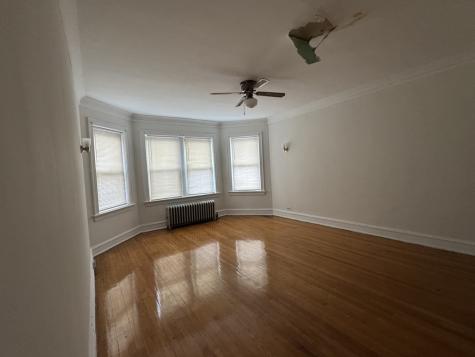 8035 South Evans Avenue Chicago IL 60619