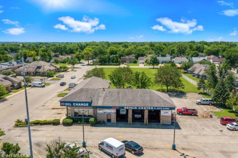18 West Merchants Drive Oswego IL 60543