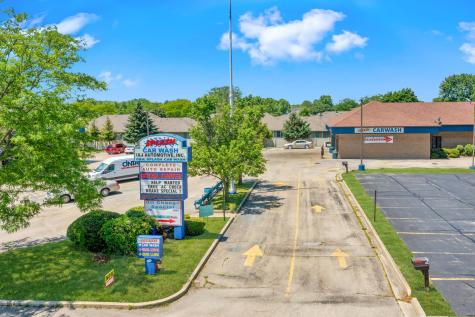 18 West Merchants Drive Oswego IL 60543