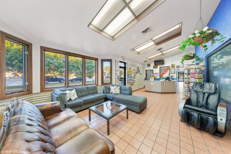 18 West Merchants Drive Oswego IL 60543