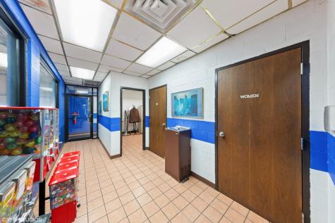 18 West Merchants Drive Oswego IL 60543