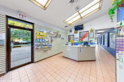 18 West Merchants Drive Oswego IL 60543