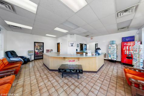18 West Merchants Drive Oswego IL 60543