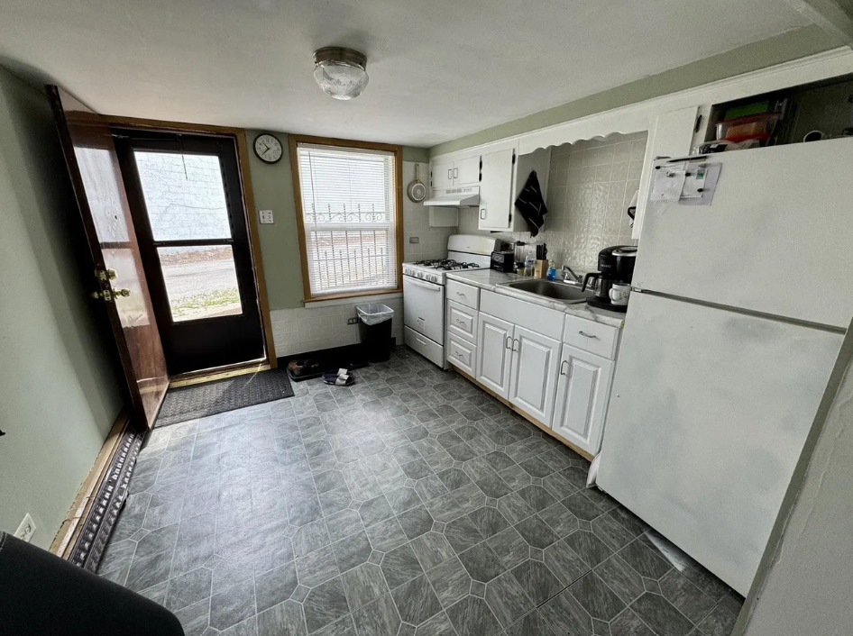 10341 South Avenue F Chicago IL 60617