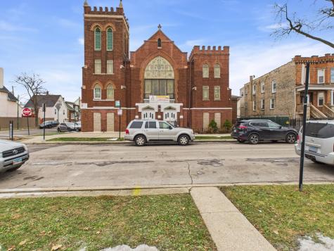 1651 North Karlov Avenue Chicago IL 60639