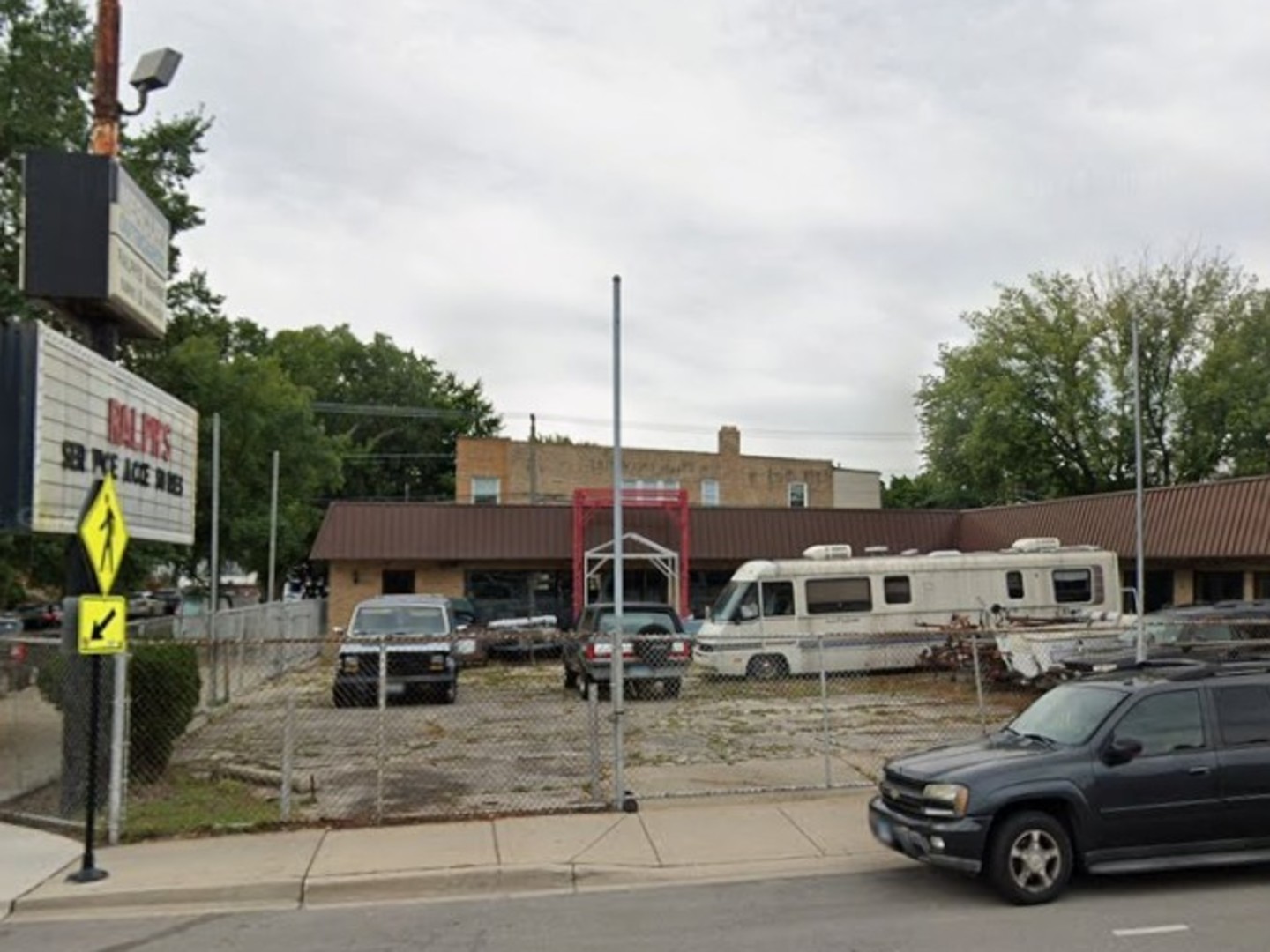 4135 West Lawrence Avenue Chicago IL 60630