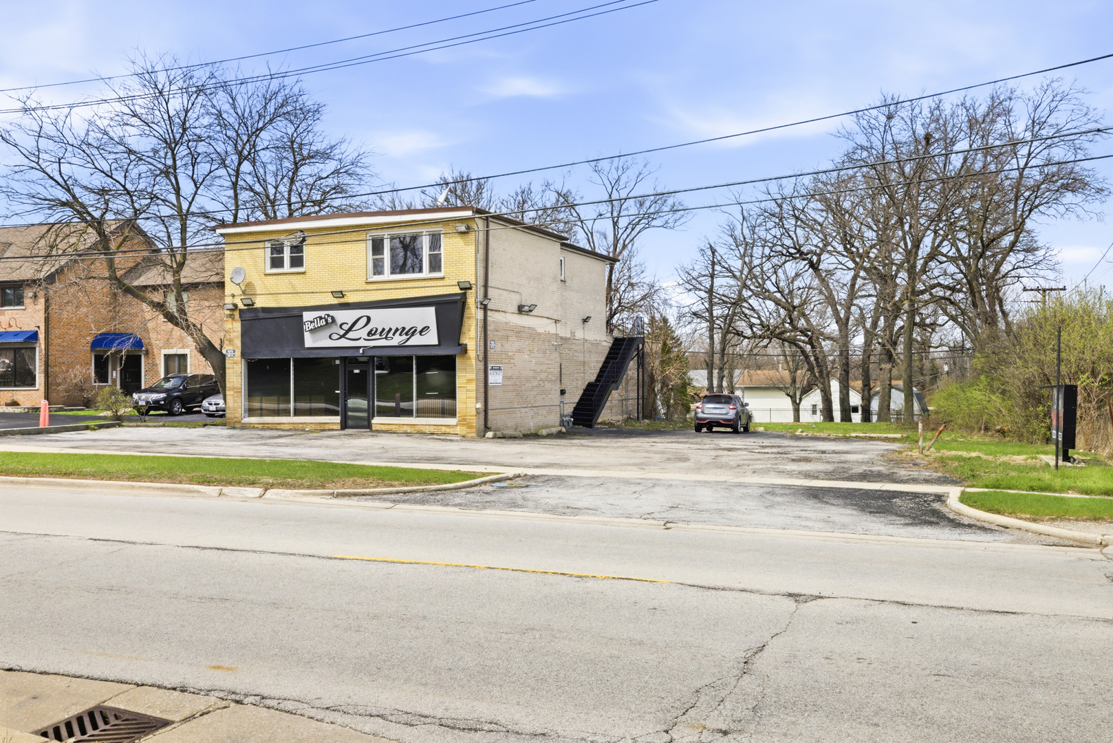 8216 S Archer Avenue Willow Springs IL 60480