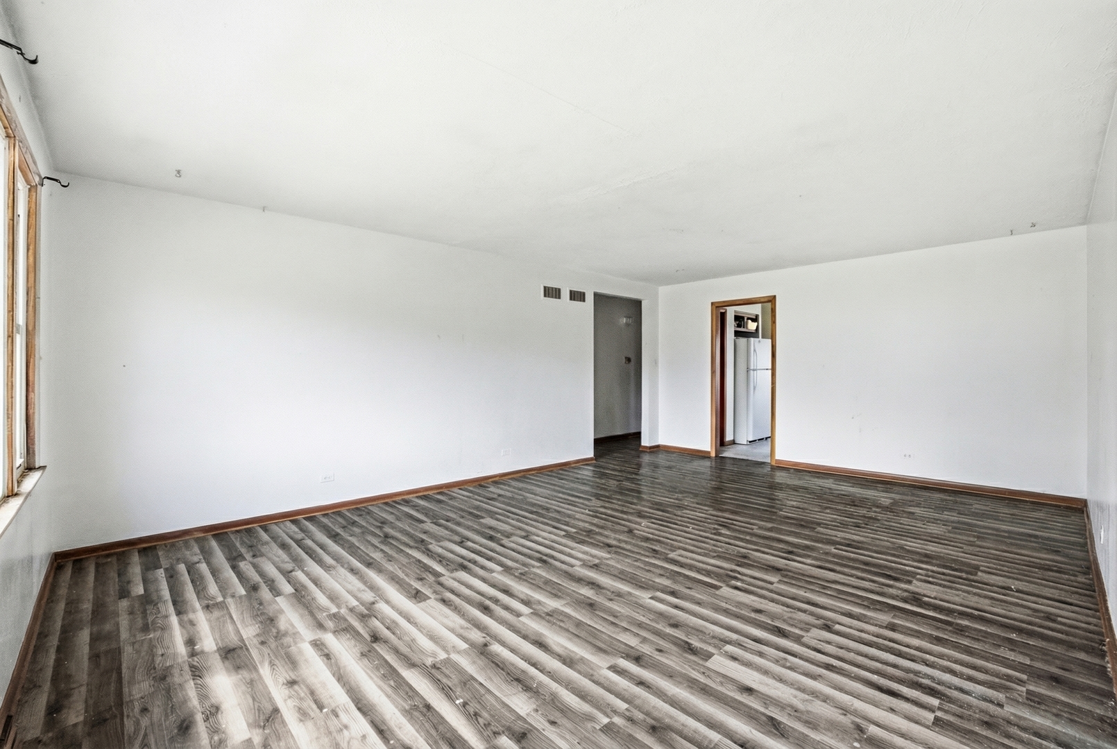 8216 S Archer Avenue Willow Springs IL 60480