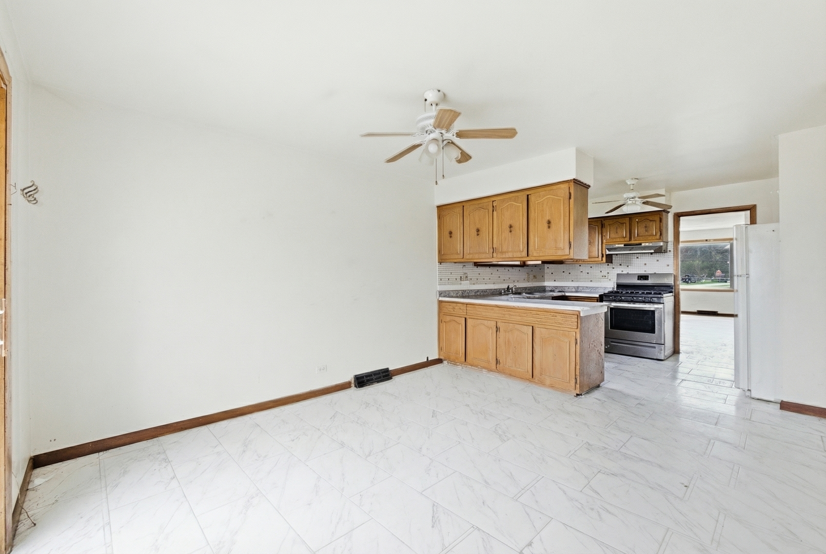 8216 S Archer Avenue Willow Springs IL 60480