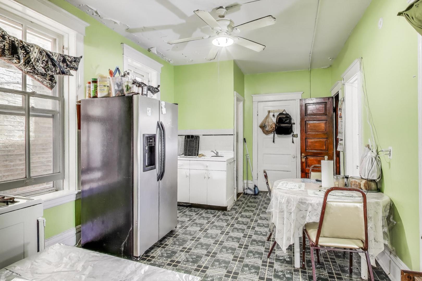 2916 West 25th Place Chicago IL 60623