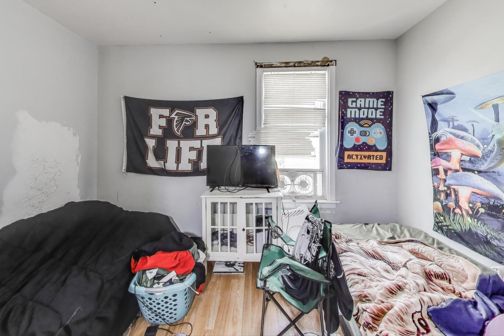 2916 West 25th Place Chicago IL 60623