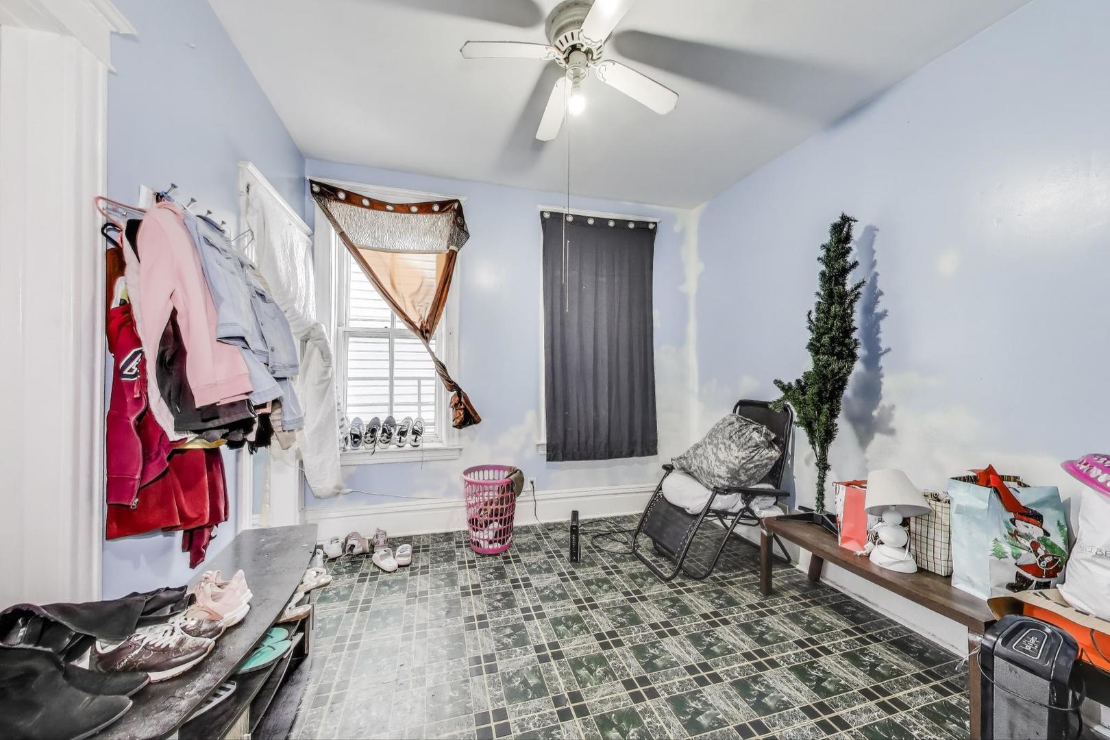 2916 West 25th Place Chicago IL 60623