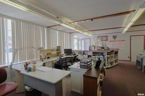 120 South Broadway Avenue Salem IL 62881