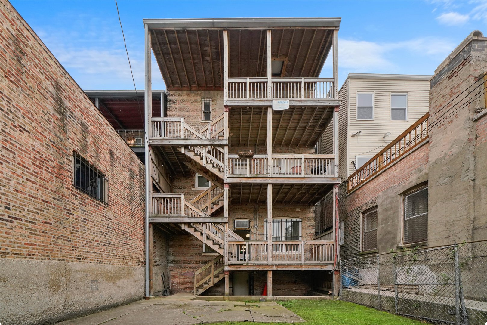 2140 West Cermak Road Chicago IL 60608
