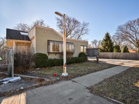 1815 Dundee Road Northbrook IL 60062