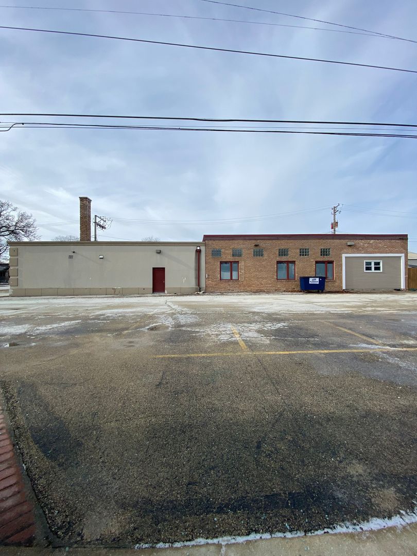 703 Childs Street Wheaton IL 60187