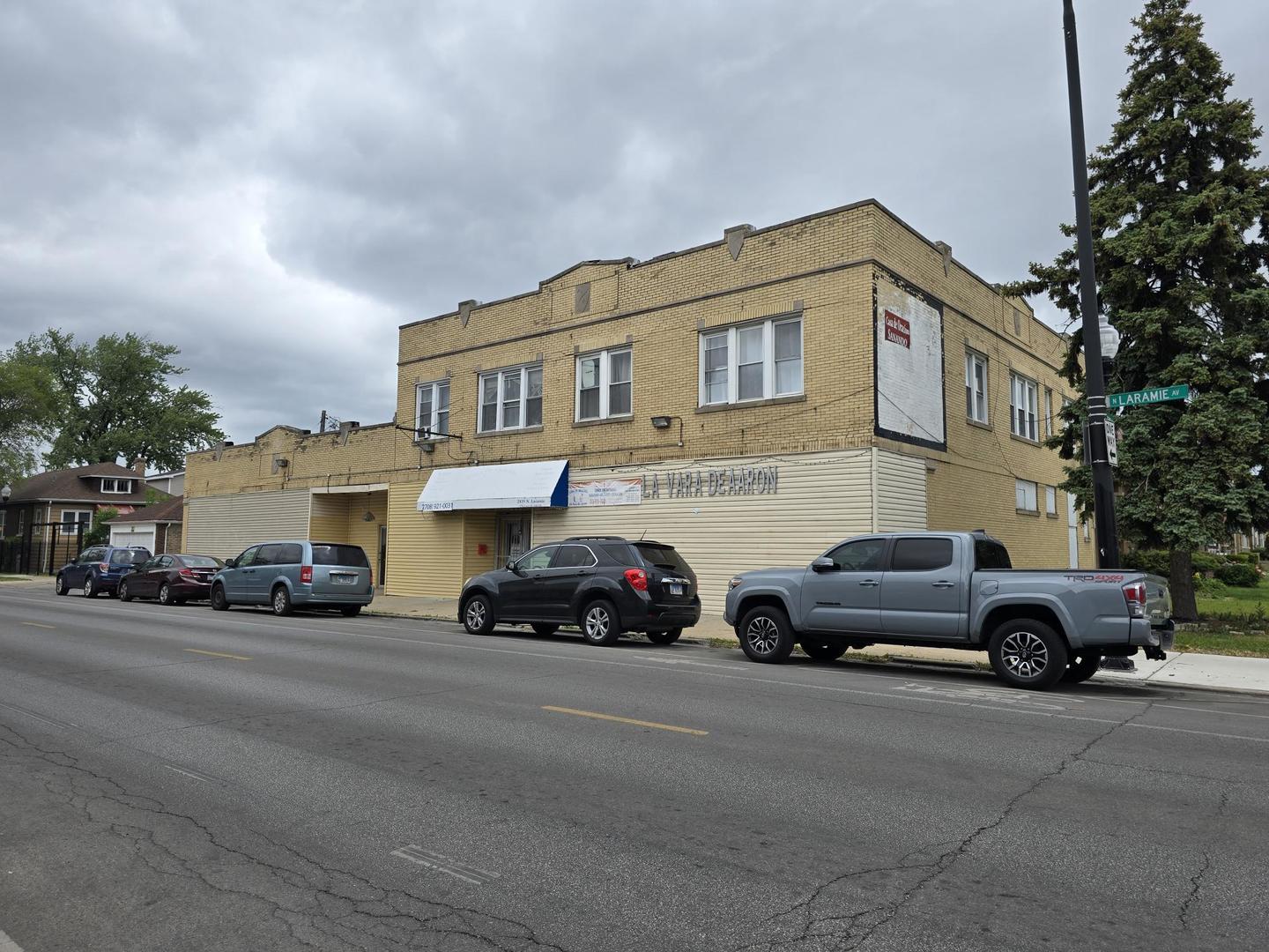 5154 West Wolfram Street Chicago IL 60641