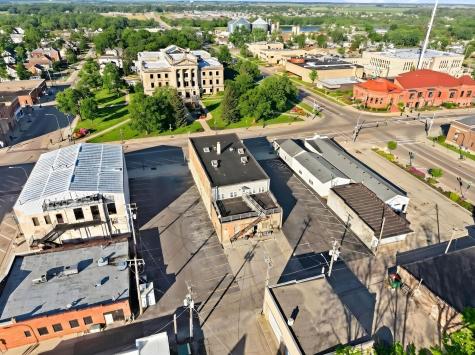 134 West State Street Sycamore IL 60178