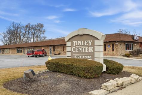 17710 Oak Park Avenue Tinley Park IL 60477