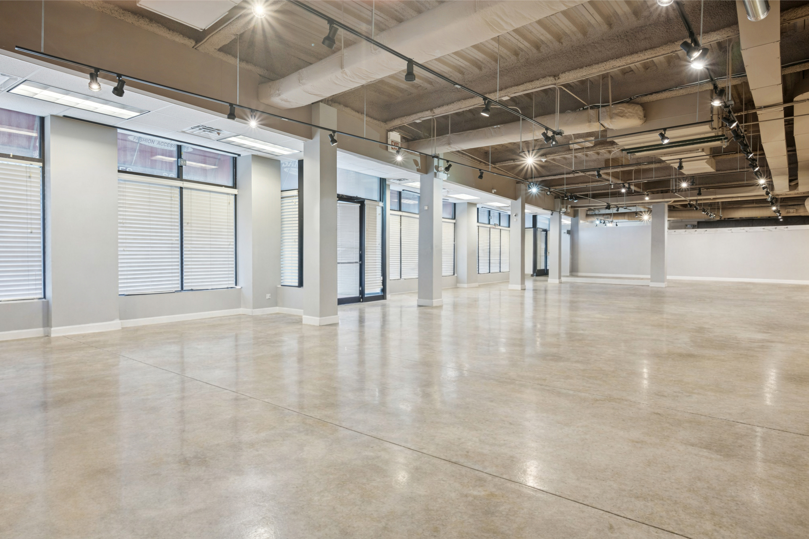 4422 North Clark Street Chicago IL 60640