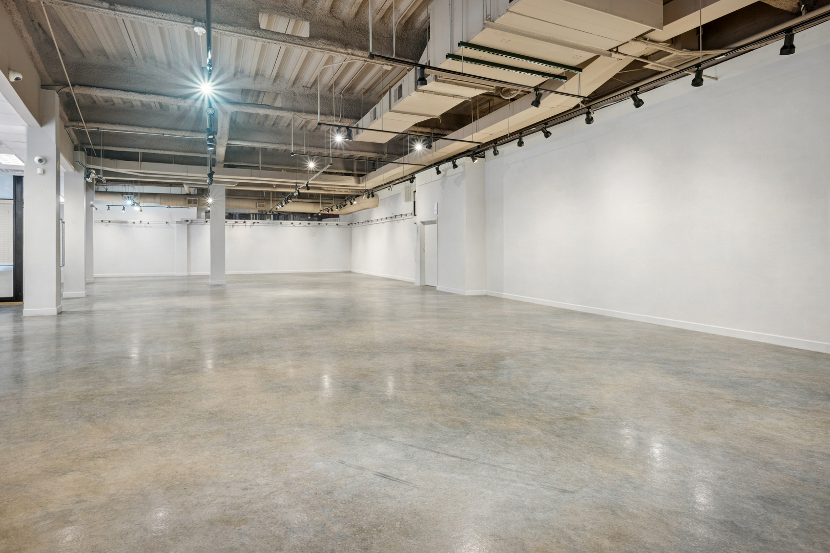 4422 North Clark Street Chicago IL 60640