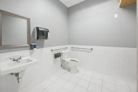 4422 North Clark Street Chicago IL 60640