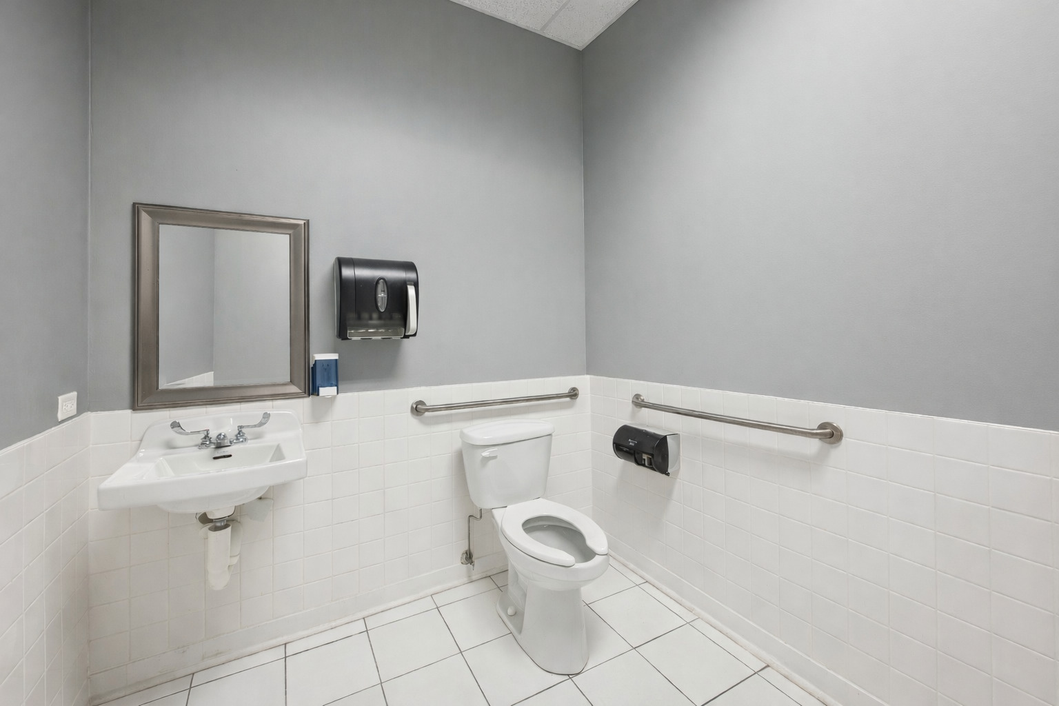 4422 North Clark Street Chicago IL 60640