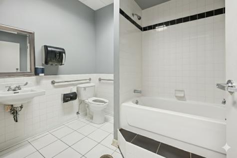 4422 North Clark Street Chicago IL 60640
