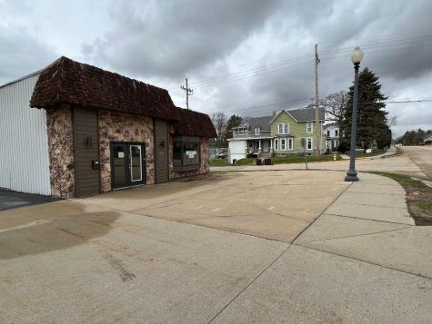221 West Galena Avenue Freeport IL 61032
