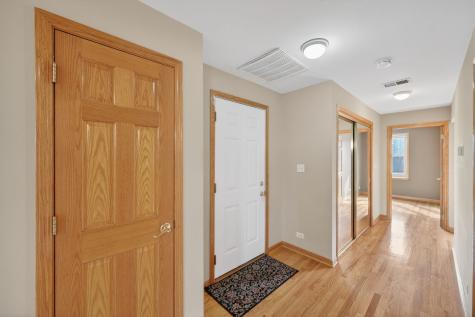 4369 North Elston Avenue Chicago IL 60641