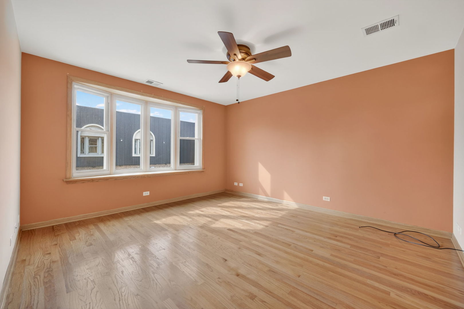 4369 North Elston Avenue Chicago IL 60641
