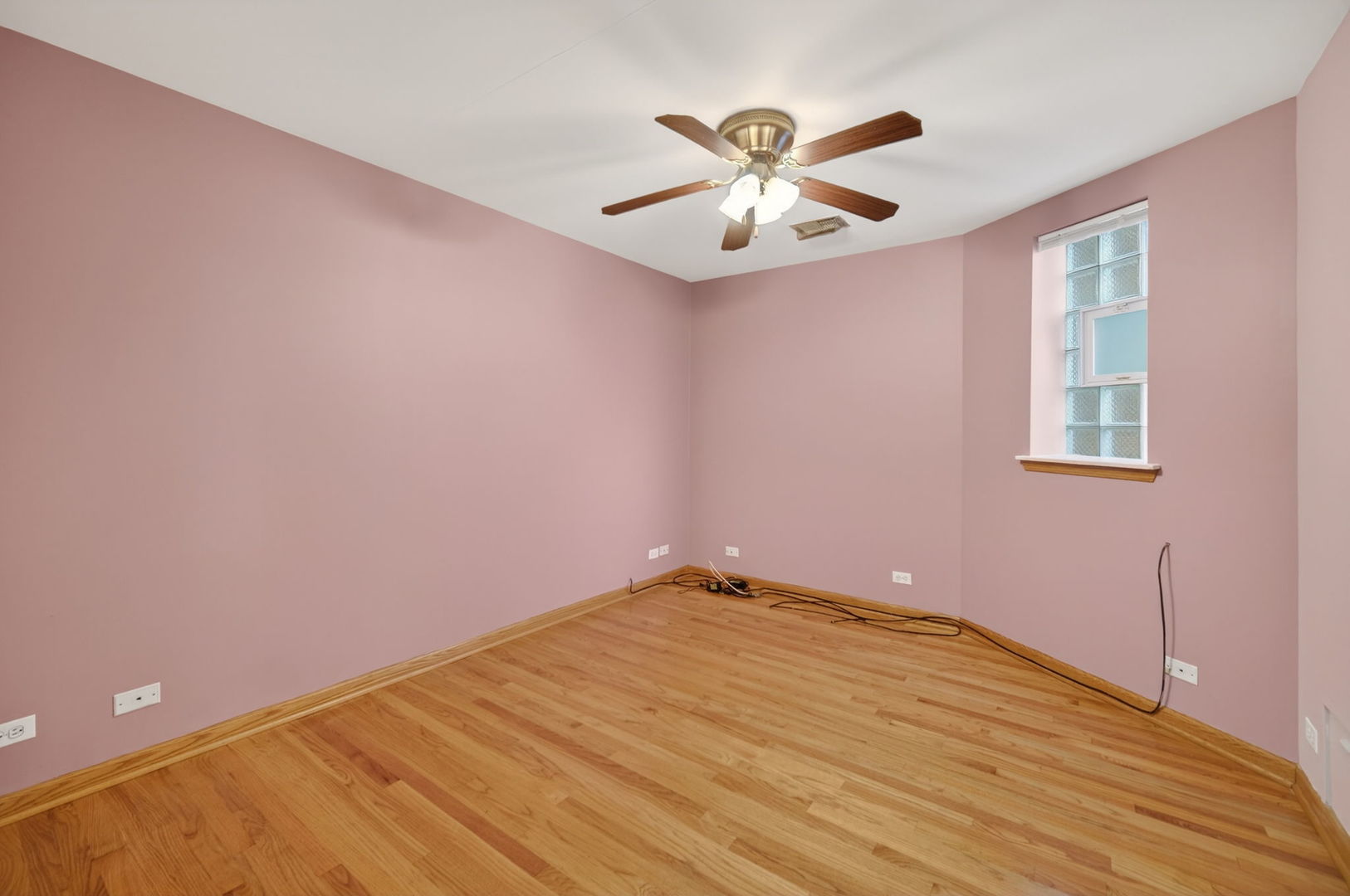 4369 North Elston Avenue Chicago IL 60641