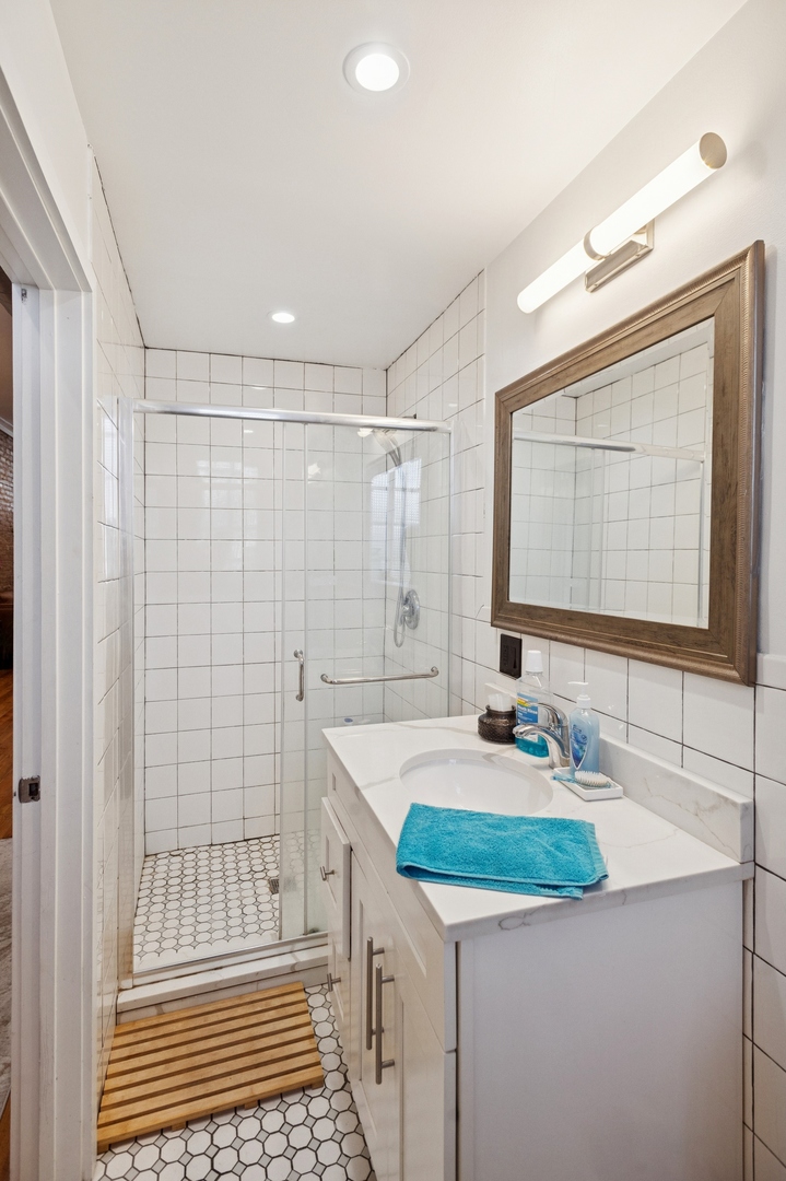 3716 West Belmont Avenue Chicago IL 60618