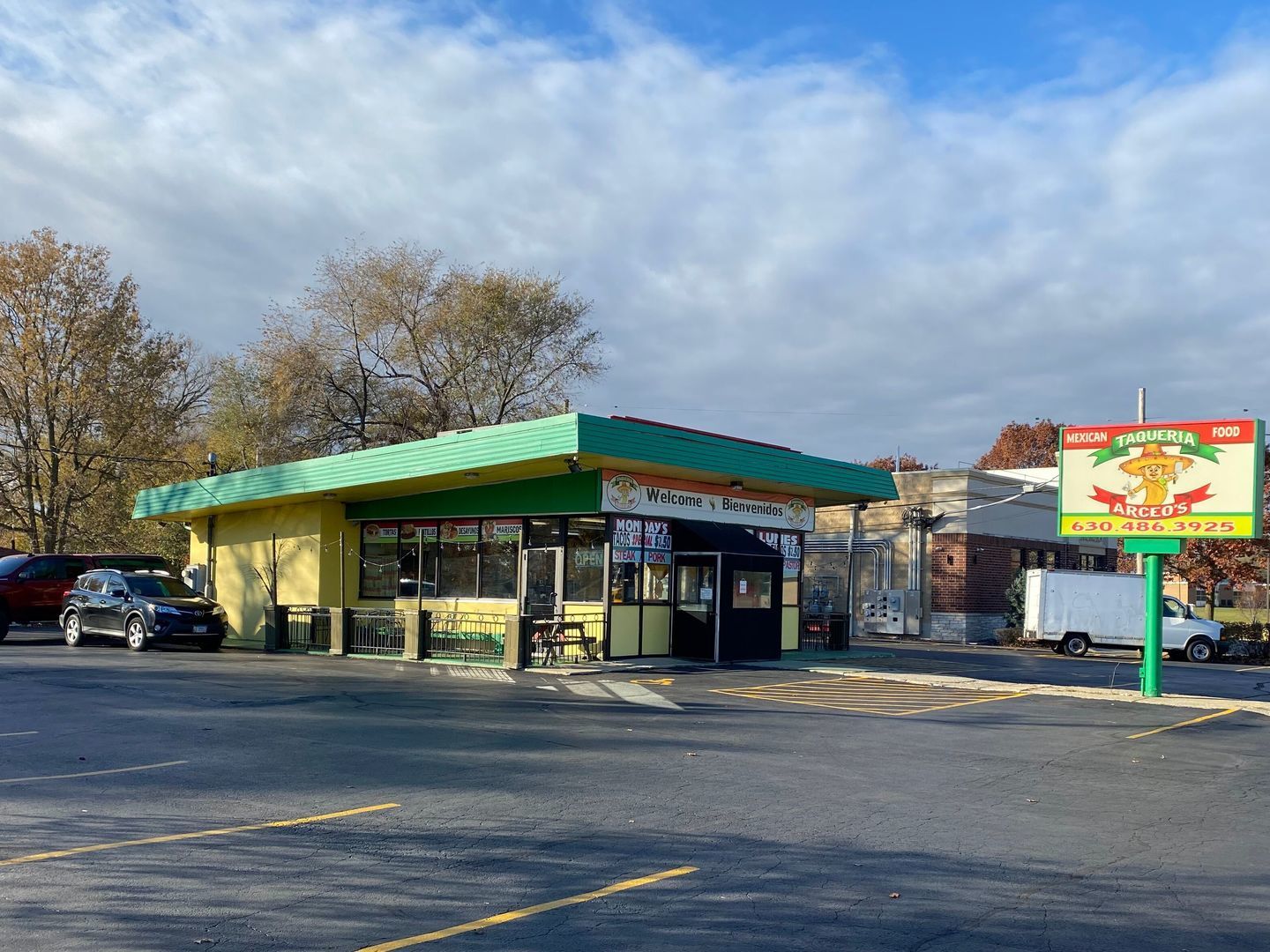 930 West Illinois Avenue Aurora IL 60506