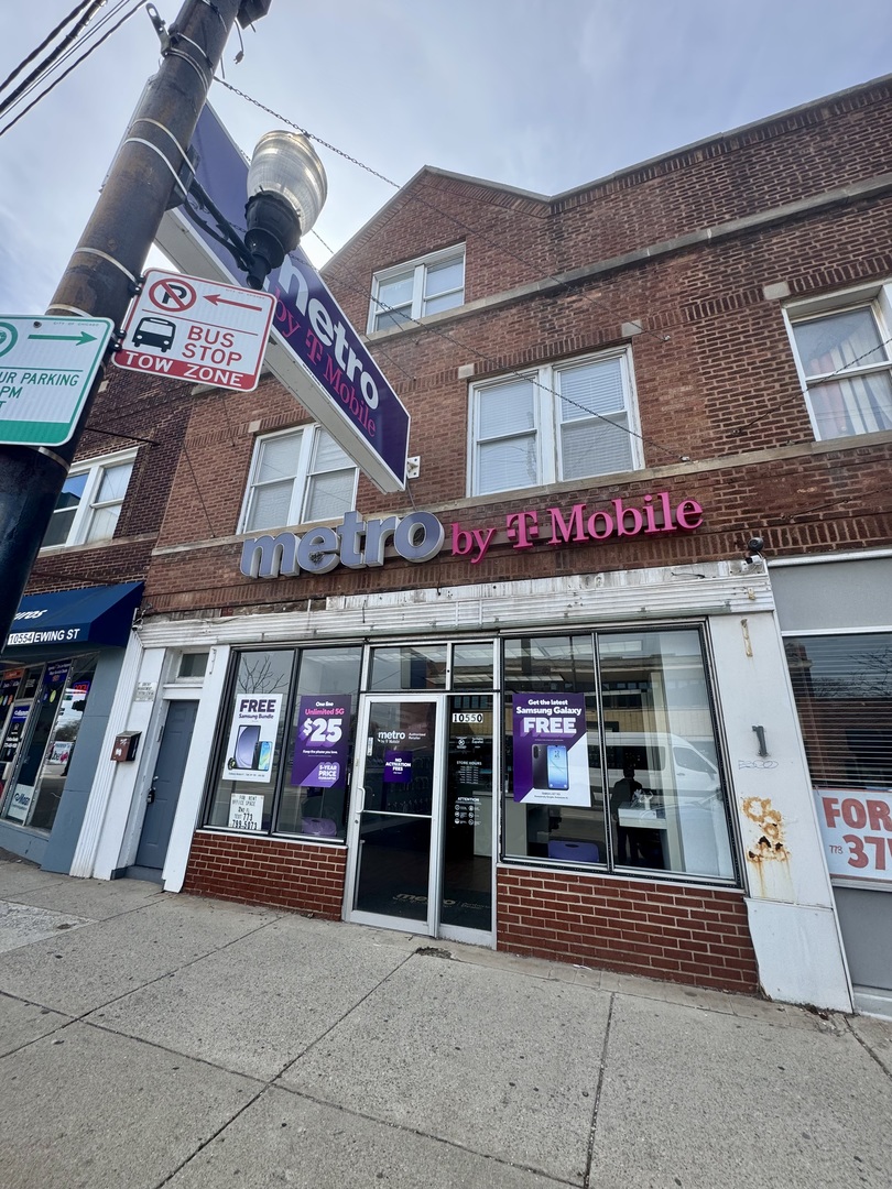 10550 South Ewing Avenue Chicago IL 60617