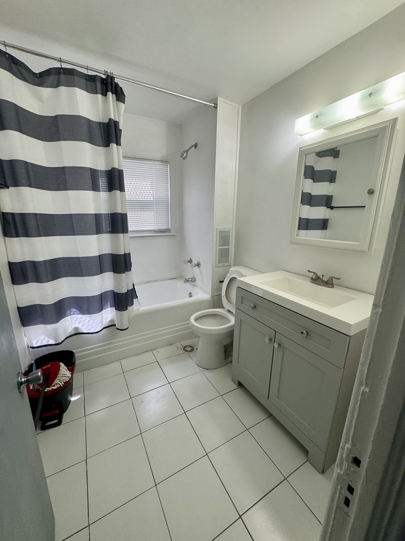10550 South Ewing Avenue Chicago IL 60617