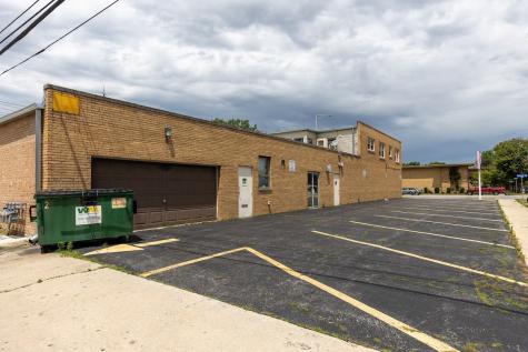 8905 West Cermak Road North Riverside IL 60546