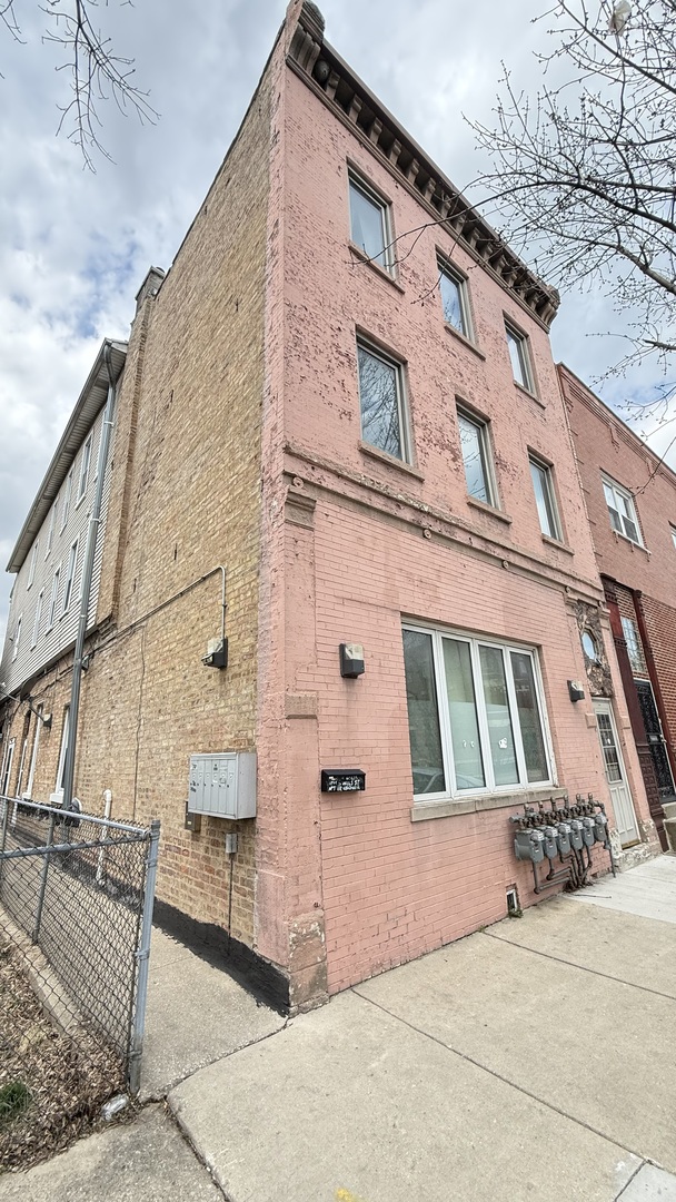 2904 South Wells Street Chicago IL 60616